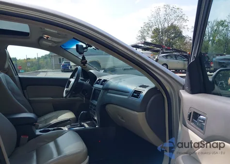 2010 Ford Fusion Hybrid z USA, uszkodzony, nr VIN 3FADP0L32AR234232